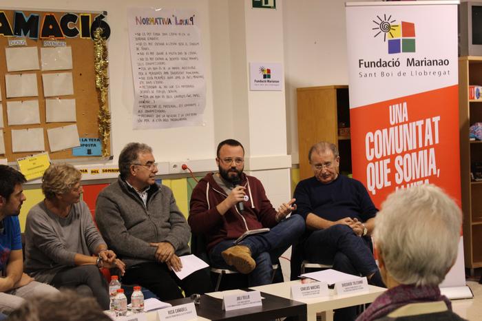 "Enderroquem els murs de les injustícies socials", taula rodona amb moviments socials